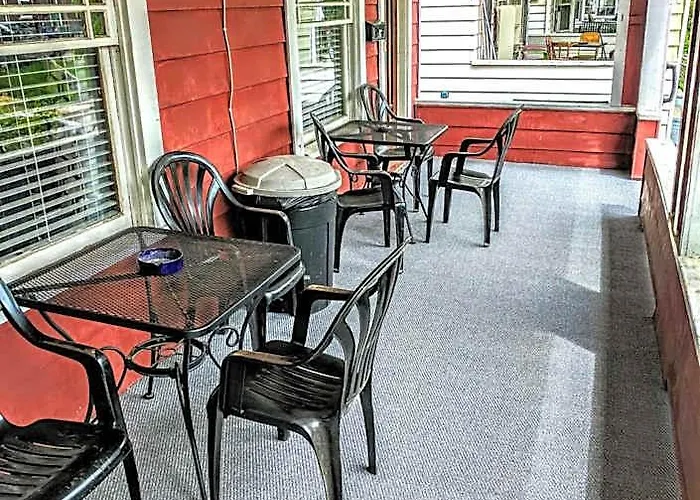 Guest house The Wayfaring Buckeye 2*