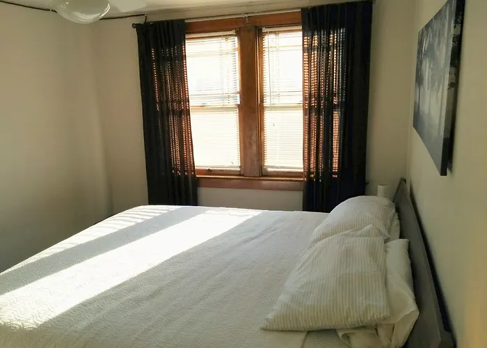 The Wayfaring Buckeye Guest house