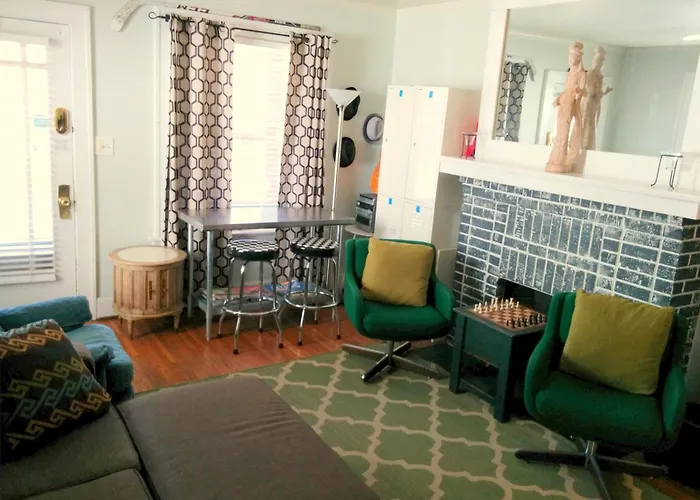 The Wayfaring Buckeye Guest house Columbus